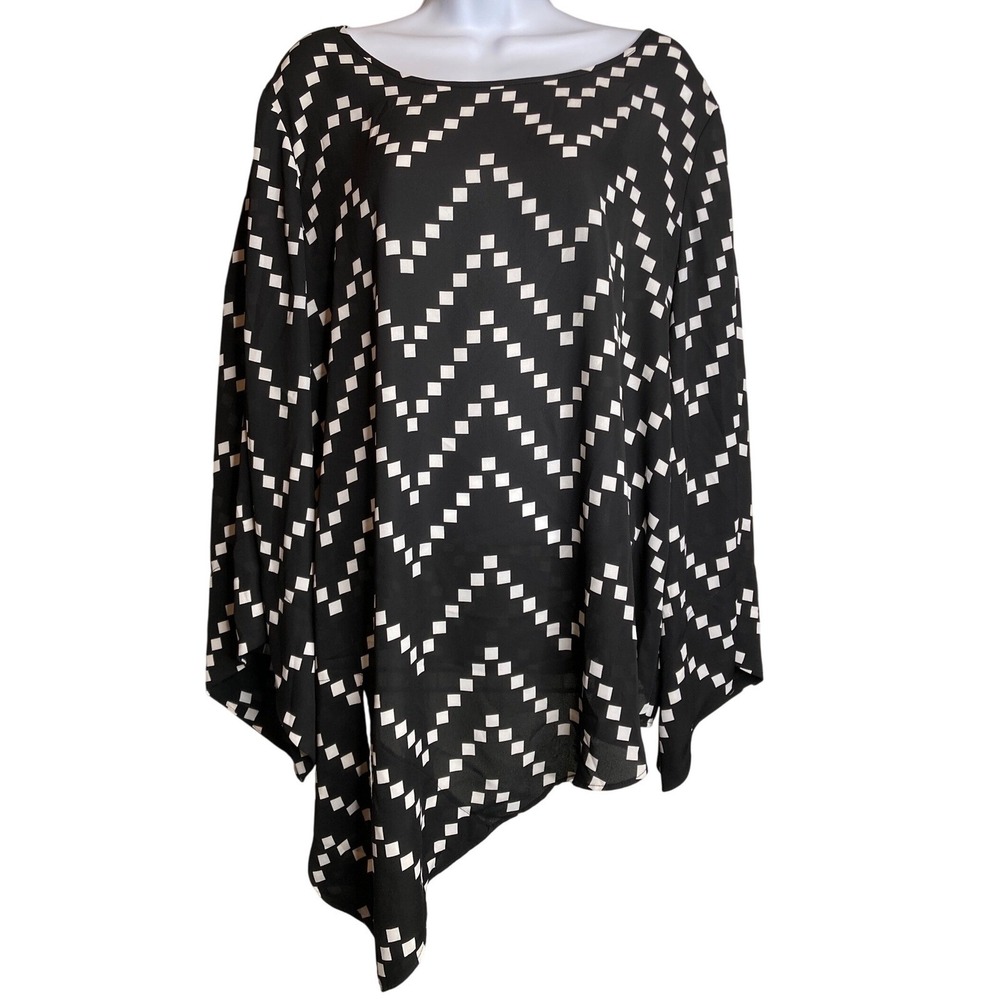 Chicos Womens Asymmetrical Tunic Top Sz 3 XL Black White Print Artsy Lagenlook